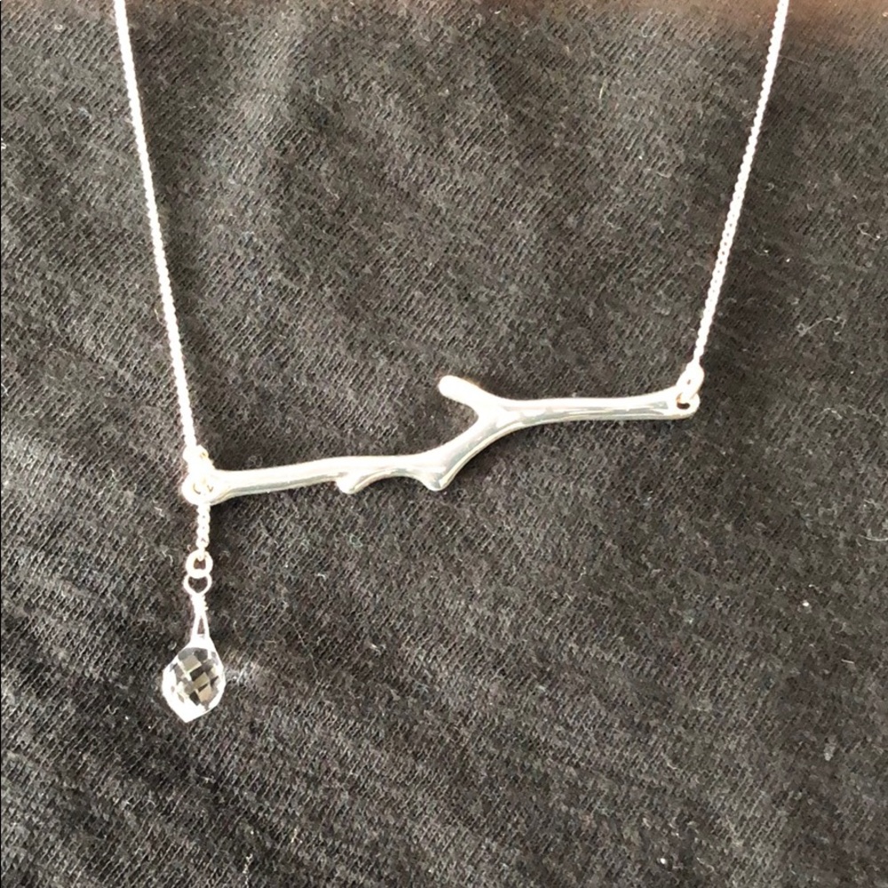 Chloe & Isabel tree branch necklace